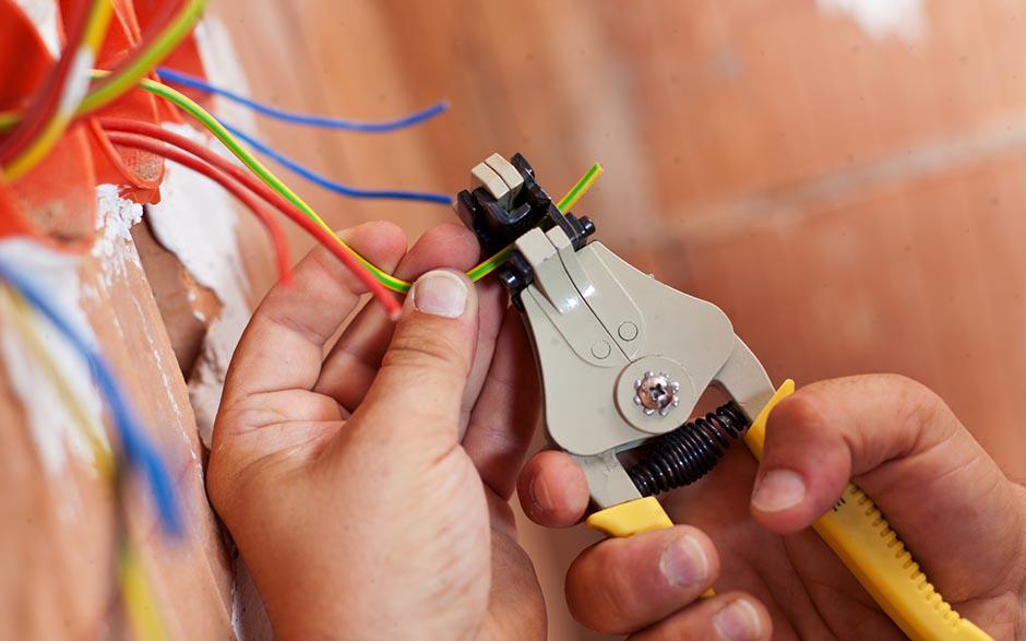 cherche électricien pas cher Livry-Gargan